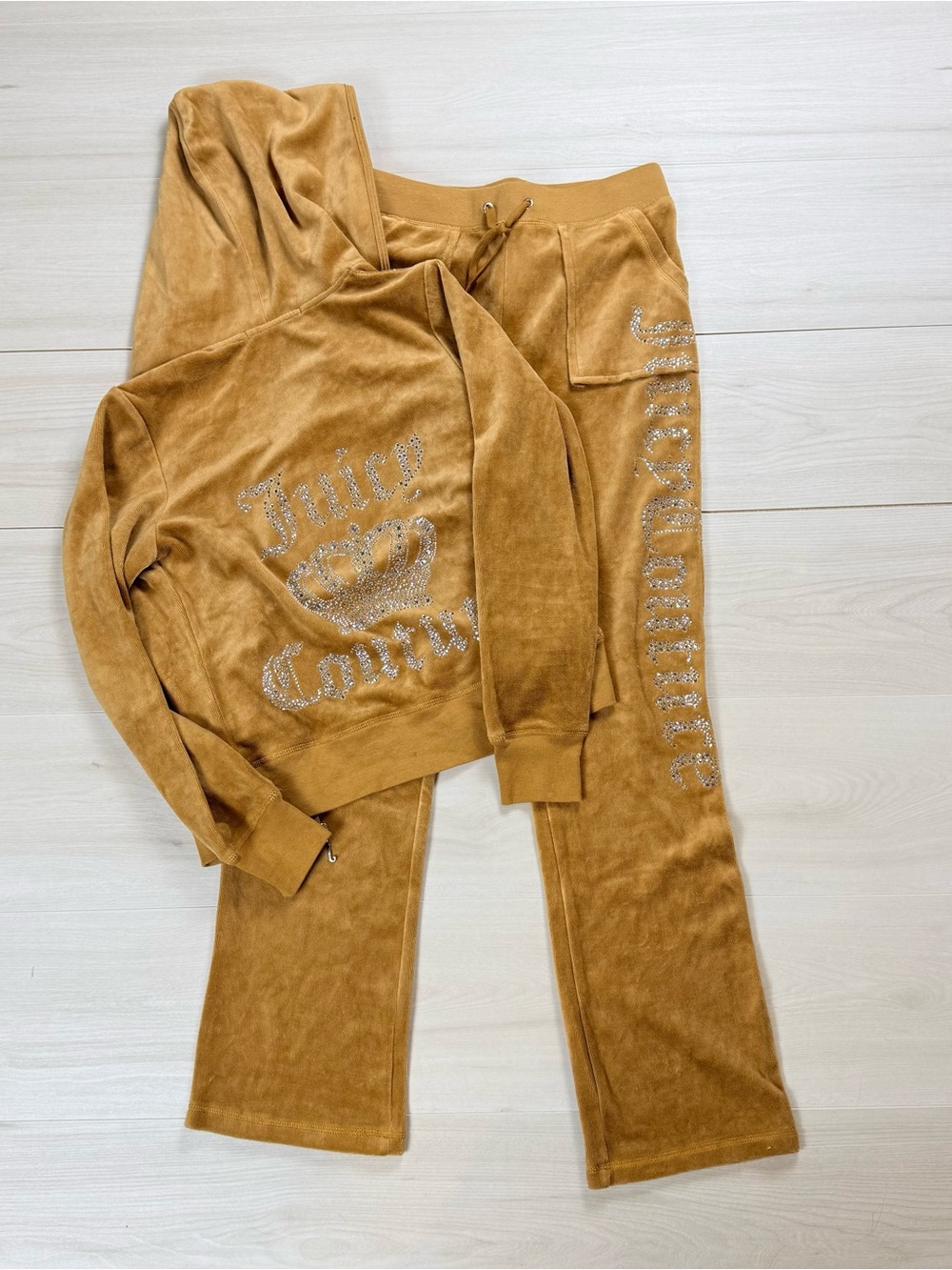 Y2K vintage Juicy Couture Women's Velour Jogger Set in Gold with rhinestones